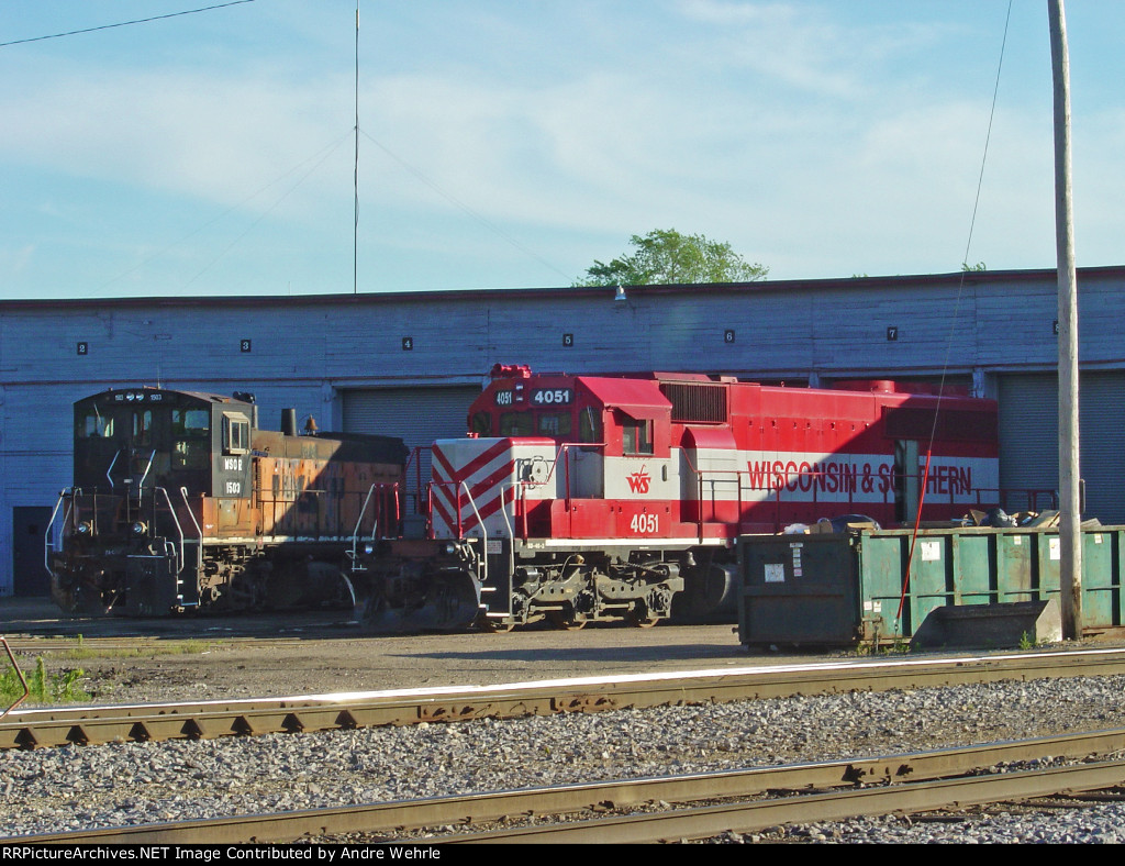 WSOR 4051 & 1503 outside the roundhouse